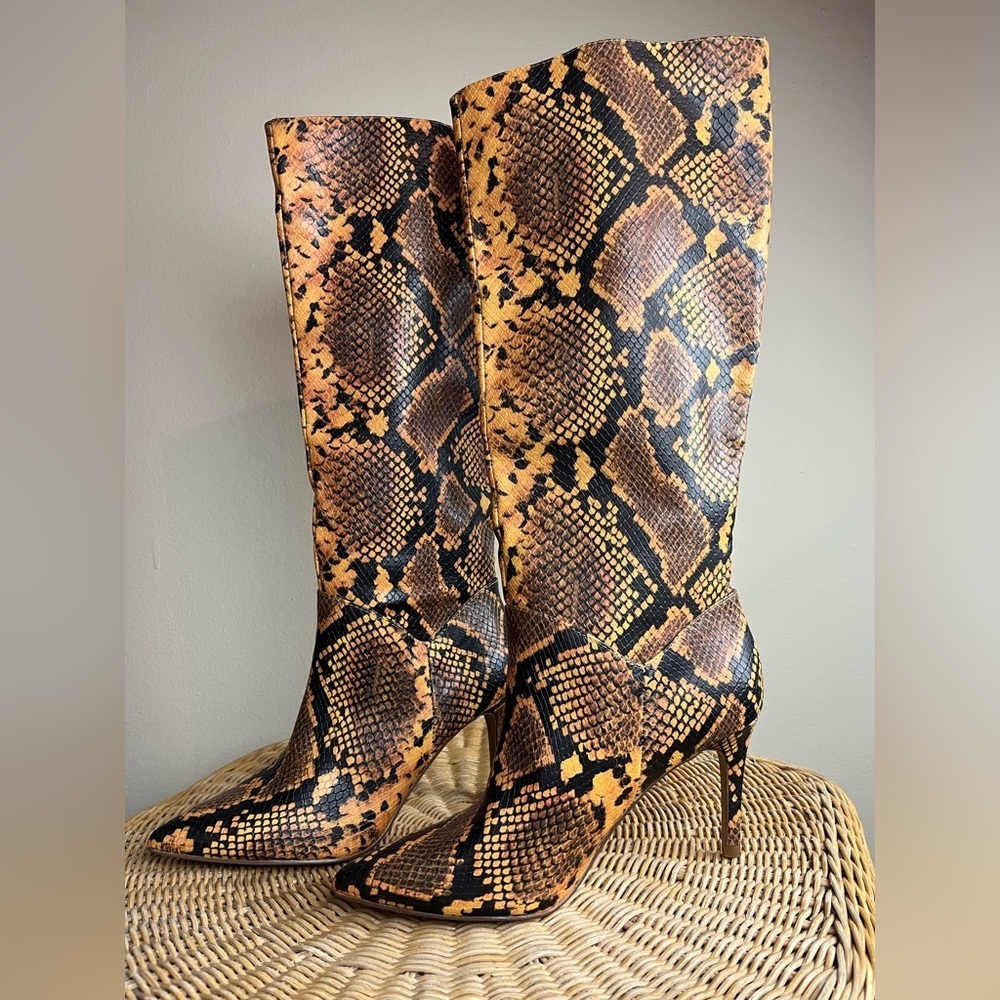 Steve Madden Kinga Yellow Snake Pointed-Toe Knee High Boot 6 1/2M - Picture 8 of 8
